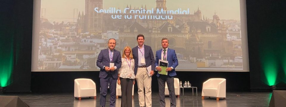 Premiados dos farmacéuticos turolenses en el 22 Congreso farmacéutico de Sevilla